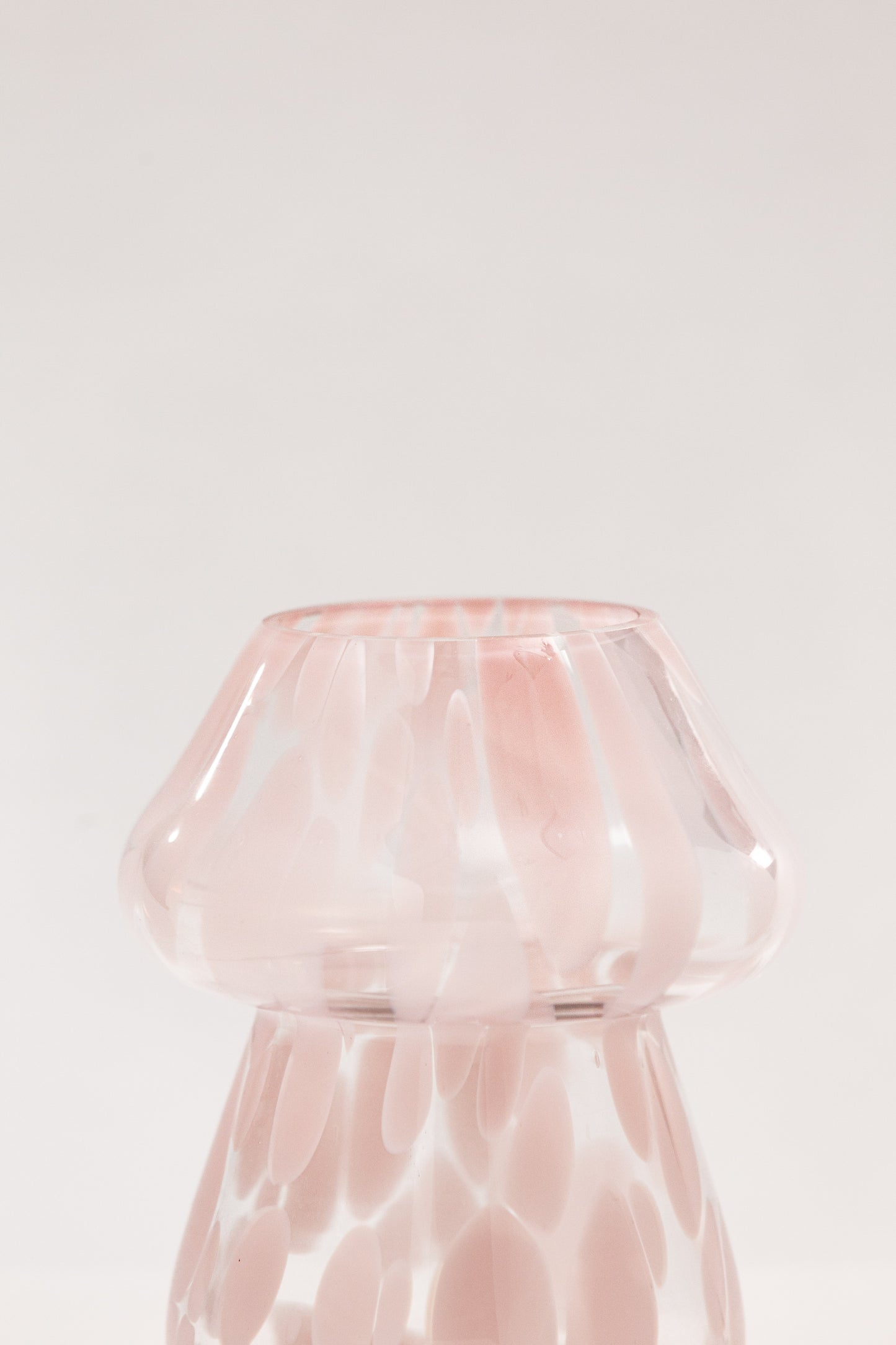 THE PINK FEVER VASE