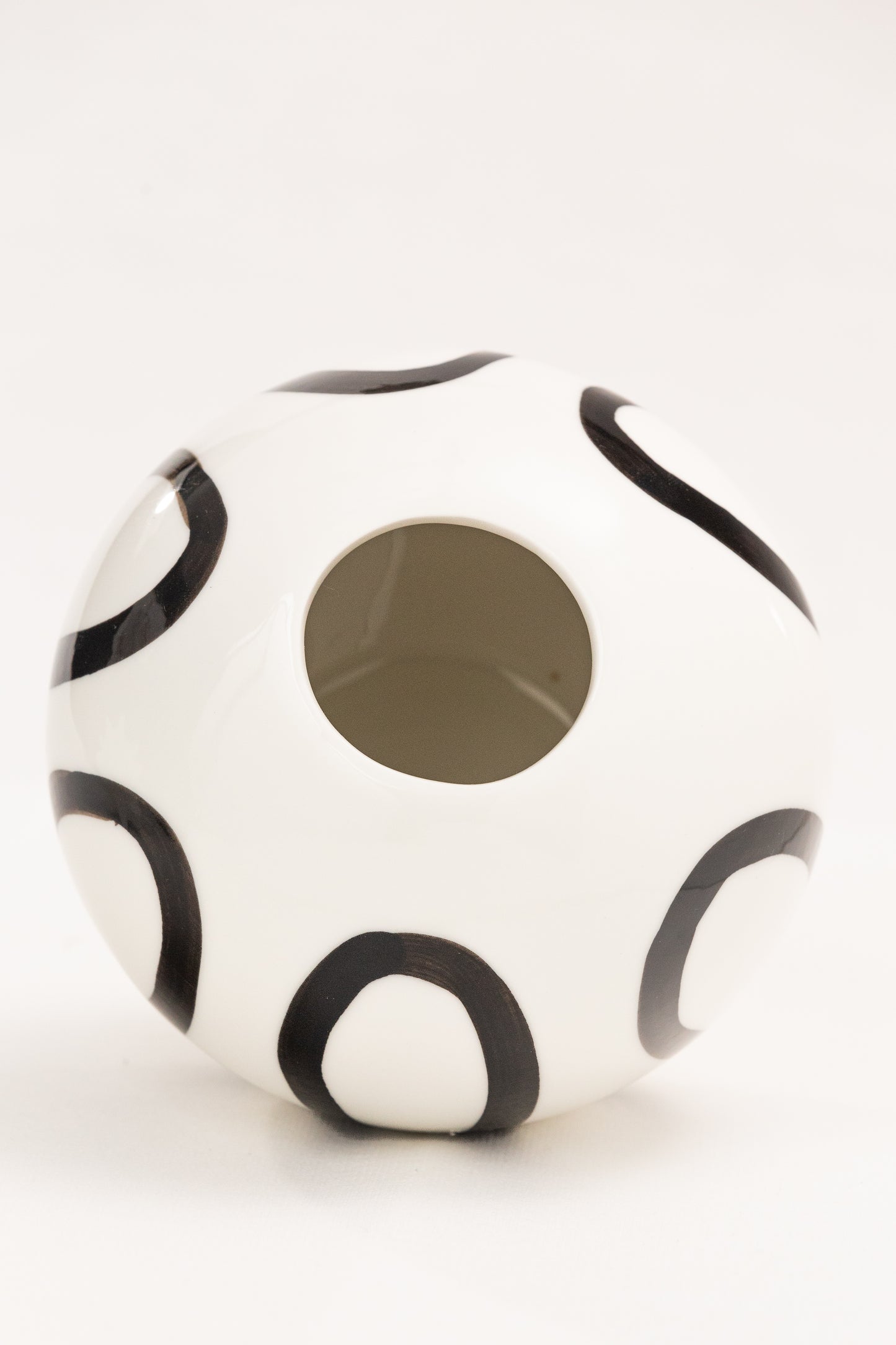 THE SWIRL VASE