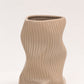 THE WAVY VASE