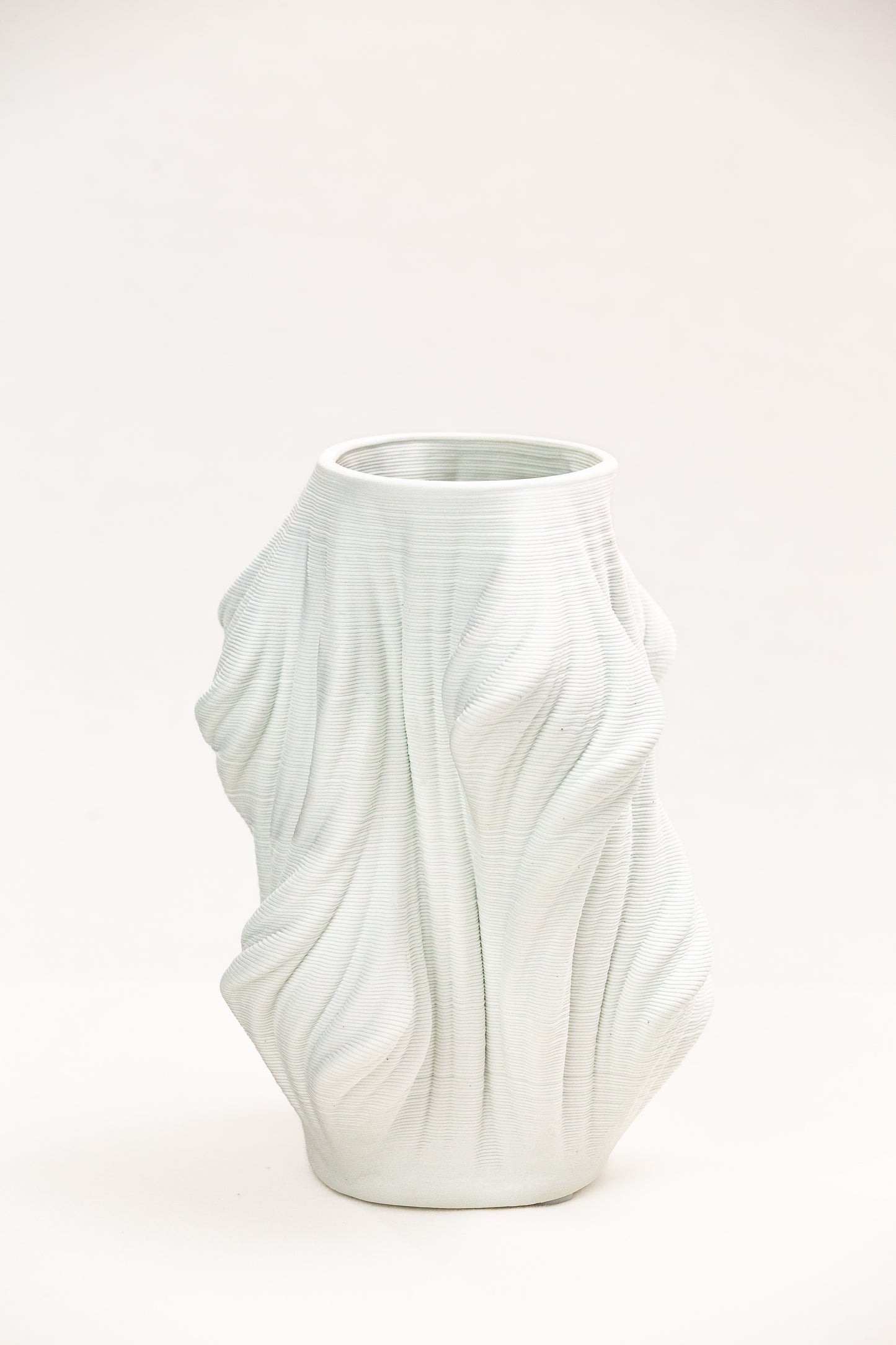 THE TWIRL VASE