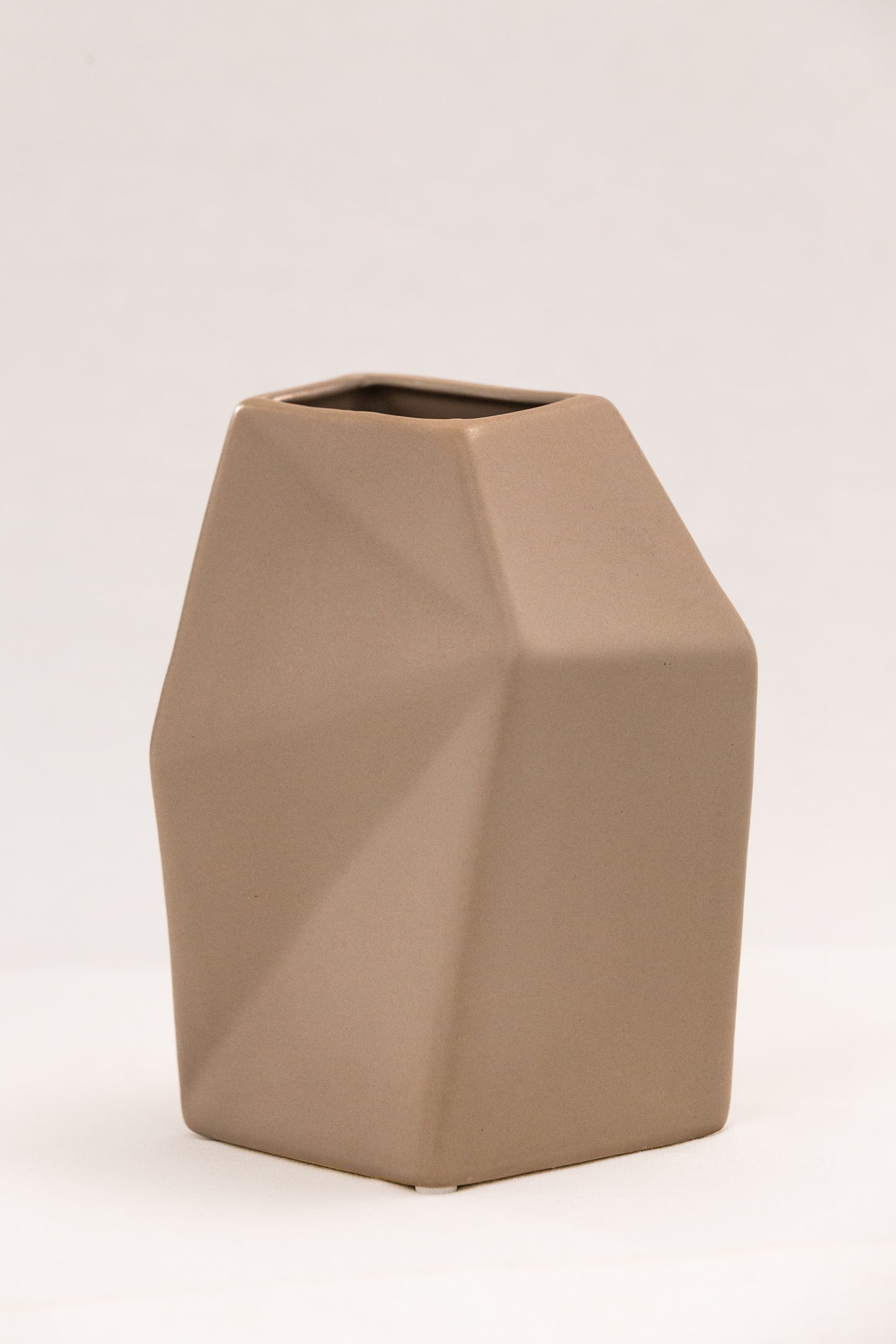 THE FUNKY VASE