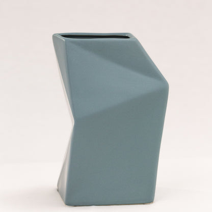 THE FUNKY VASE