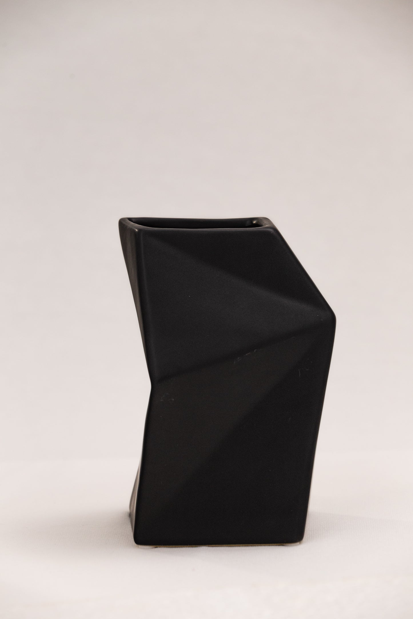 THE FUNKY VASE