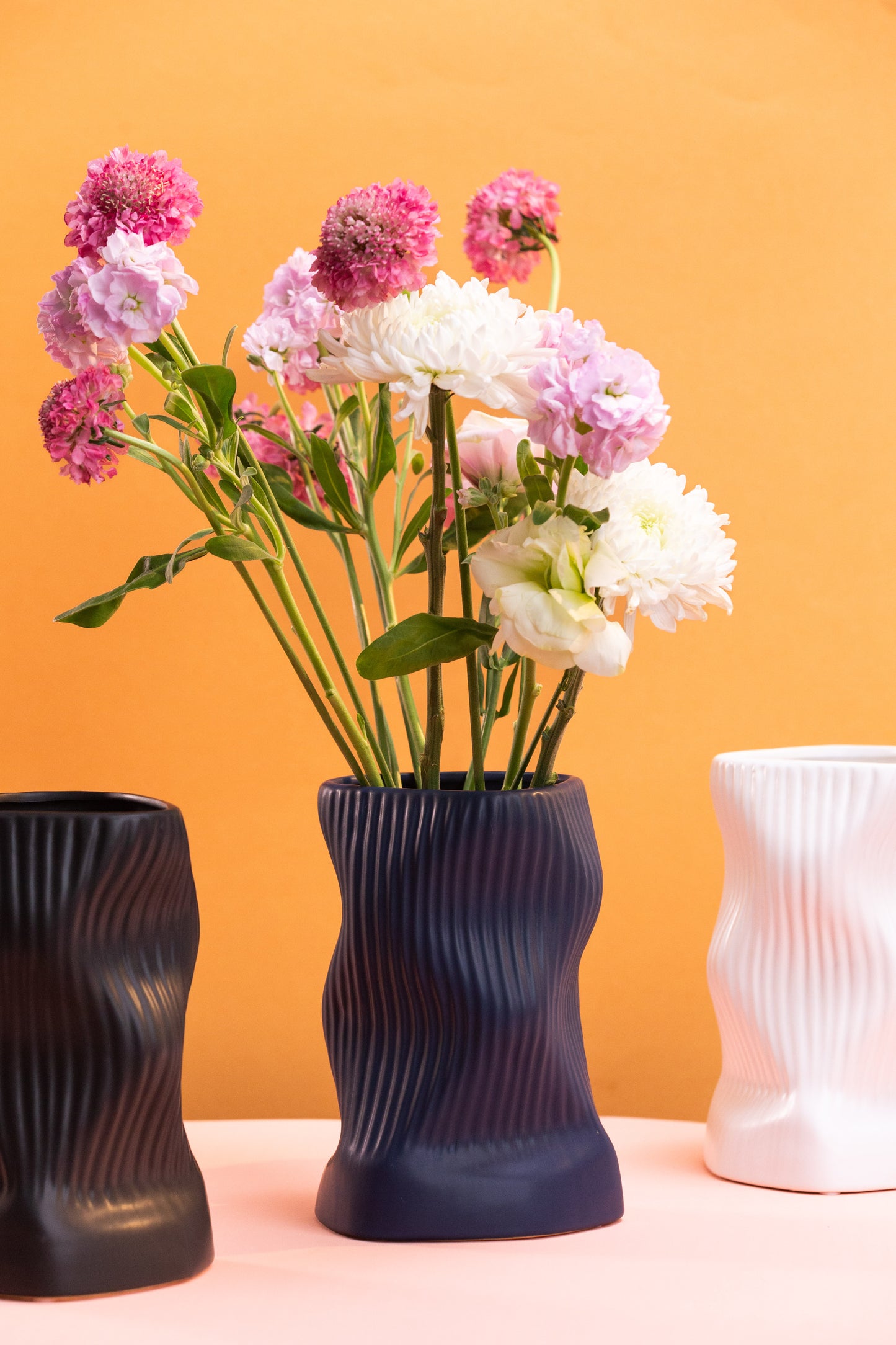 THE WAVY VASE